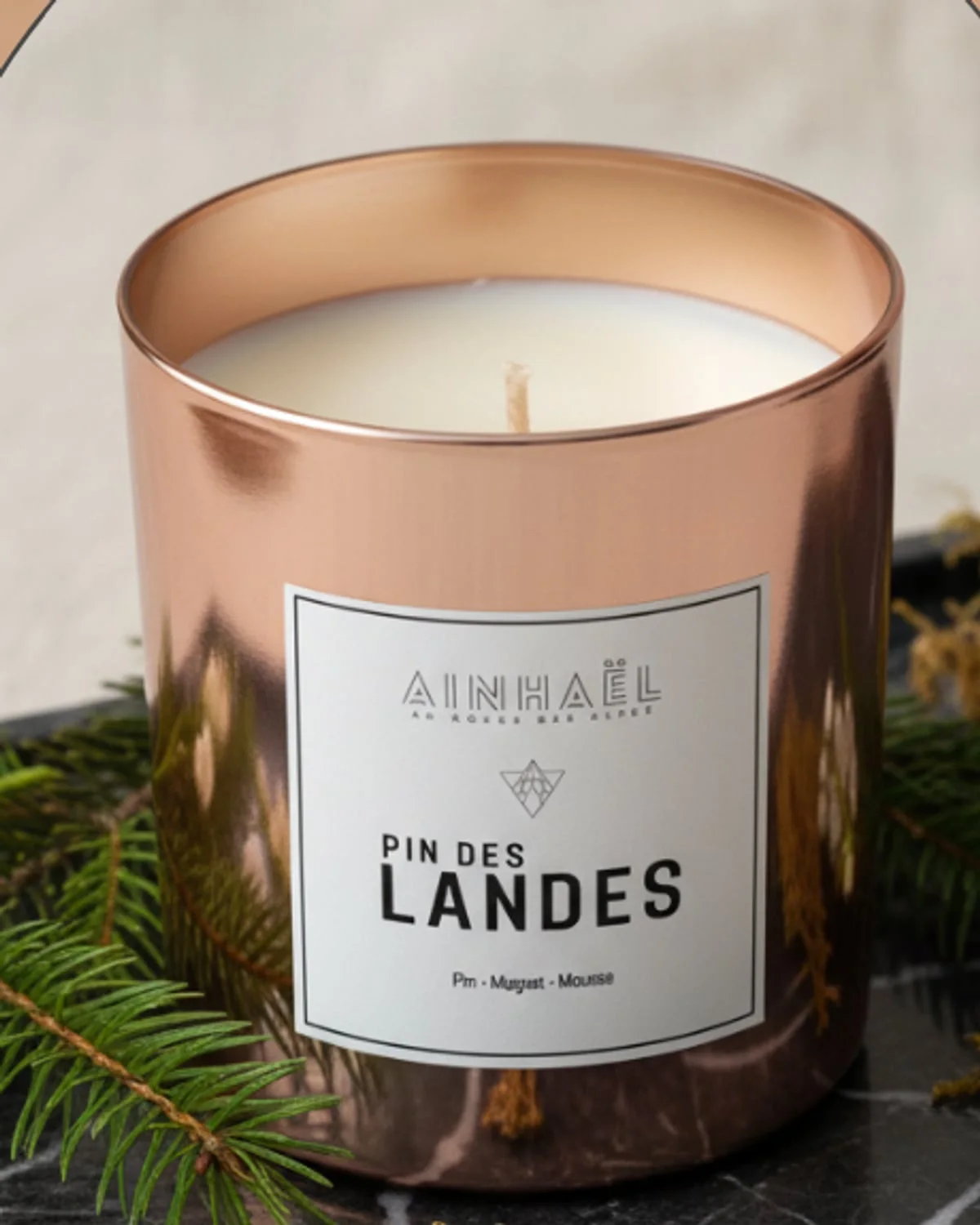 Au Pays des Landes — Un sous-bois landais, entre résine de pin et fraîcheur de muguet.